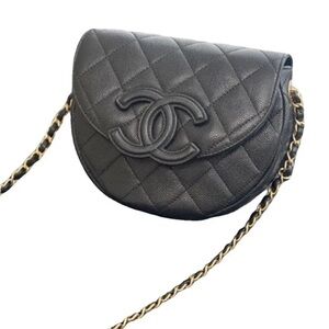 CHANEL Black Quilted Crossbody Bag